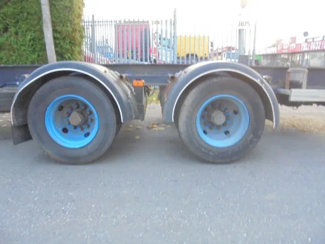 Kögel YWE 18 - Transporter kontejnera/ Prikolica s izmjenjivim sanducima: slika Kögel YWE 18 - Transporter kontejnera/ Prikolica s izmjenjivim sanducima Kögel YWE 18 - Transporter kontejnera/ Prikolica s izmjenjivim sanducima: slika Kögel YWE 18 - Transporter kontejnera/ Prikolica s izmjenjivim sanducima