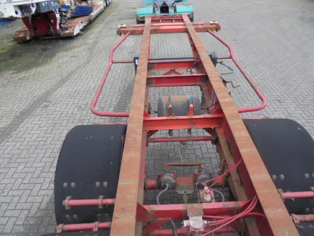 Krone SZC 20 Z STEEL SUSPENSION NL KENTEKEN 6 IN STOCK - Transporter kontejnera/ Poluprikolica s izmjenjivim sanducima: slika Krone SZC 20 Z STEEL SUSPENSION NL KENTEKEN 6 IN STOCK - Transporter kontejnera/ Poluprikolica s izmjenjivim sanducima Krone SZC 20 Z STEEL SUSPENSION NL KENTEKEN 6 IN STOCK - Transporter kontejnera/ Poluprikolica s izmjenjivim sanducima: slika Krone SZC 20 Z STEEL SUSPENSION NL KENTEKEN 6 IN STOCK - Transporter kontejnera/ Poluprikolica s izmjenjivim sanducima
