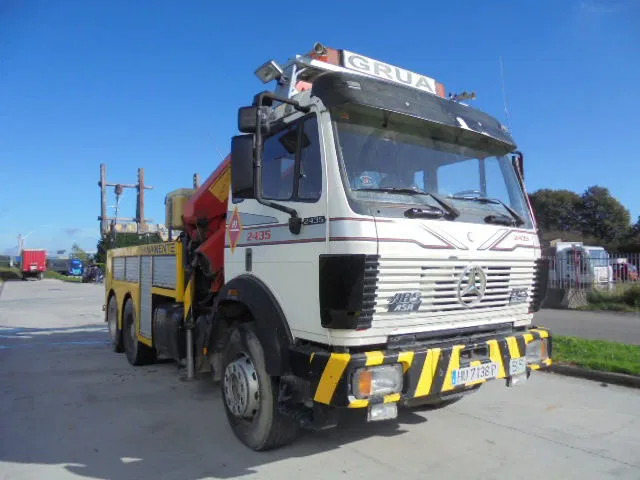 Mercedes-Benz 2435 S/6X2/4 + ROBSON DRIVE - Kamion za vuču: slika Mercedes-Benz 2435 S/6X2/4 + ROBSON DRIVE - Kamion za vuču Mercedes-Benz 2435 S/6X2/4 + ROBSON DRIVE - Kamion za vuču: slika Mercedes-Benz 2435 S/6X2/4 + ROBSON DRIVE - Kamion za vuču