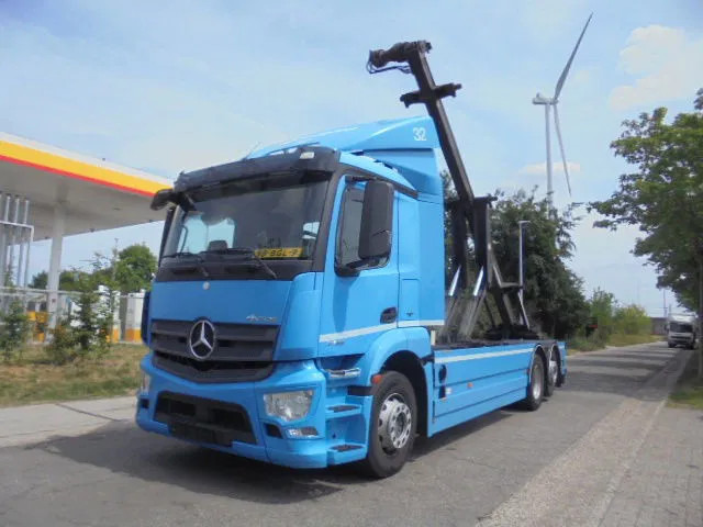 Mercedes-Benz Antos 2733 - Kamion s kabelskim sustavom: slika Mercedes-Benz Antos 2733 - Kamion s kabelskim sustavom Mercedes-Benz Antos 2733 - Kamion s kabelskim sustavom: slika Mercedes-Benz Antos 2733 - Kamion s kabelskim sustavom