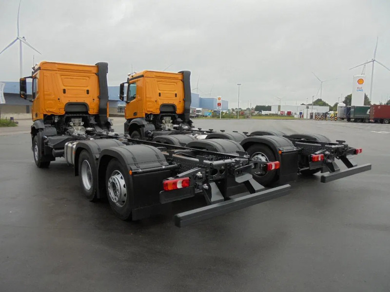 Mercedes-Benz Arocs 2848 6X2 NEW DEMO - Kamion-šasija: slika Mercedes-Benz Arocs 2848 6X2 NEW DEMO - Kamion-šasija Mercedes-Benz Arocs 2848 6X2 NEW DEMO - Kamion-šasija: slika Mercedes-Benz Arocs 2848 6X2 NEW DEMO - Kamion-šasija