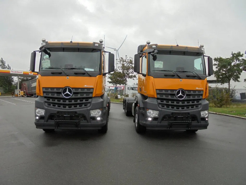 Mercedes-Benz Arocs 2848 6X2 NEW DEMO - Kamion-šasija: slika Mercedes-Benz Arocs 2848 6X2 NEW DEMO - Kamion-šasija Mercedes-Benz Arocs 2848 6X2 NEW DEMO - Kamion-šasija: slika Mercedes-Benz Arocs 2848 6X2 NEW DEMO - Kamion-šasija