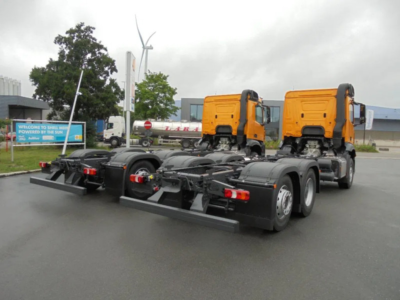 Mercedes-Benz Arocs 2848 6X2 NEW DEMO - Kamion-šasija: slika Mercedes-Benz Arocs 2848 6X2 NEW DEMO - Kamion-šasija Mercedes-Benz Arocs 2848 6X2 NEW DEMO - Kamion-šasija: slika Mercedes-Benz Arocs 2848 6X2 NEW DEMO - Kamion-šasija