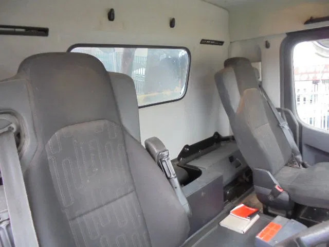 Kiper Mercedes-Benz Arocs 3243 K 8X4: slika Kiper Mercedes-Benz Arocs 3243 K 8X4