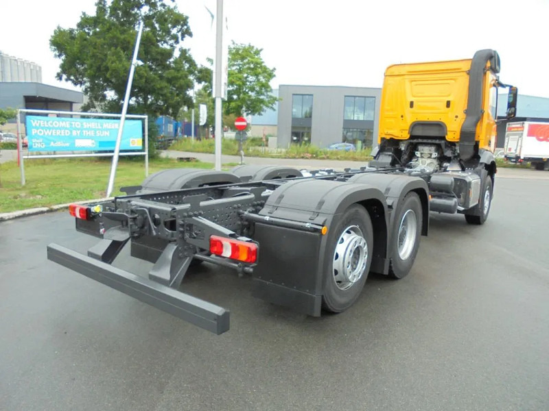 Mercedes-Benz Arocs AROCS 2848 6X2 MET FABRIEKS GARANTIE - Kamion-šasija: slika Mercedes-Benz Arocs AROCS 2848 6X2 MET FABRIEKS GARANTIE - Kamion-šasija Mercedes-Benz Arocs AROCS 2848 6X2 MET FABRIEKS GARANTIE - Kamion-šasija: slika Mercedes-Benz Arocs AROCS 2848 6X2 MET FABRIEKS GARANTIE - Kamion-šasija