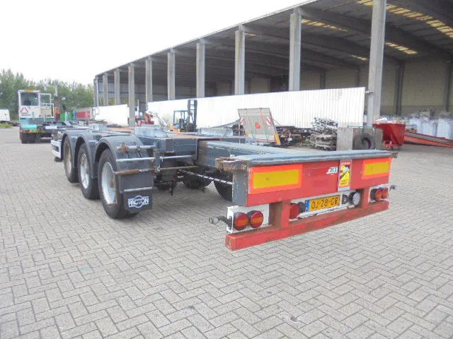 Pacton T3-010 NL KENTEKEN - Transporter kontejnera/ Poluprikolica s izmjenjivim sanducima: slika Pacton T3-010 NL KENTEKEN - Transporter kontejnera/ Poluprikolica s izmjenjivim sanducima Pacton T3-010 NL KENTEKEN - Transporter kontejnera/ Poluprikolica s izmjenjivim sanducima: slika Pacton T3-010 NL KENTEKEN - Transporter kontejnera/ Poluprikolica s izmjenjivim sanducima