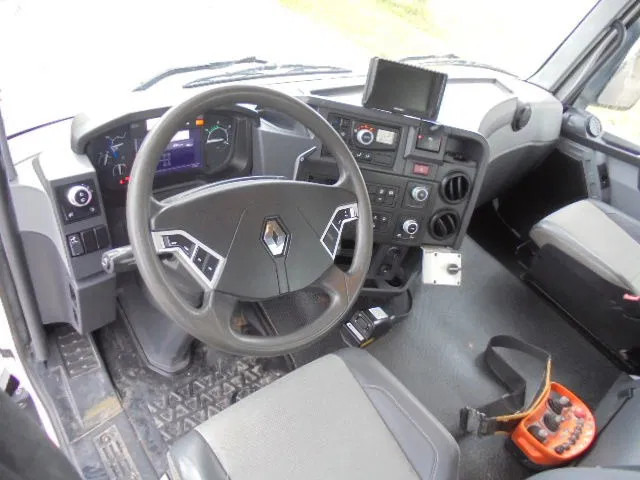 Zakup Renault C430 8X4 Renault C430 8X4: slika Zakup Renault C430 8X4 Renault C430 8X4