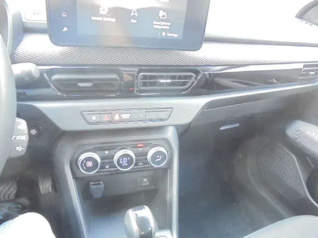 Novi Limuzina Renault Taliant 1.0 TURBO NEW TAX FREE: slika Novi Limuzina Renault Taliant 1.0 TURBO NEW TAX FREE