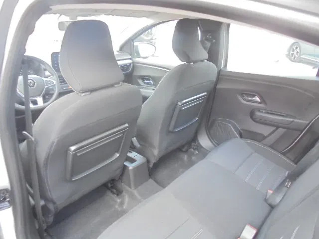 Novi Limuzina Renault Taliant 1.0 TURBO NEW TAX FREE: slika Novi Limuzina Renault Taliant 1.0 TURBO NEW TAX FREE
