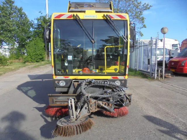Schmidt CLEANGO 500 NL MACHINE - Pometač podova: slika Schmidt CLEANGO 500 NL MACHINE - Pometač podova Schmidt CLEANGO 500 NL MACHINE - Pometač podova: slika Schmidt CLEANGO 500 NL MACHINE - Pometač podova
