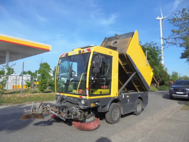 Schmidt CLEANGO 500 NL MACHINE - Pometač podova: slika Schmidt CLEANGO 500 NL MACHINE - Pometač podova Schmidt CLEANGO 500 NL MACHINE - Pometač podova: slika Schmidt CLEANGO 500 NL MACHINE - Pometač podova