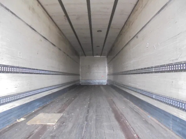 Smit ST0 1230 - Poluprikolica sa zatvorenim sandukom: slika Smit ST0 1230 - Poluprikolica sa zatvorenim sandukom Smit ST0 1230 - Poluprikolica sa zatvorenim sandukom: slika Smit ST0 1230 - Poluprikolica sa zatvorenim sandukom