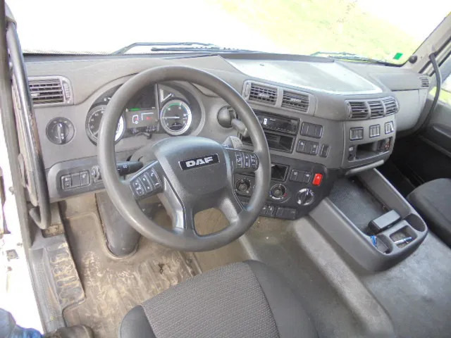 Tegljač DAF CF 400: slika Tegljač DAF CF 400