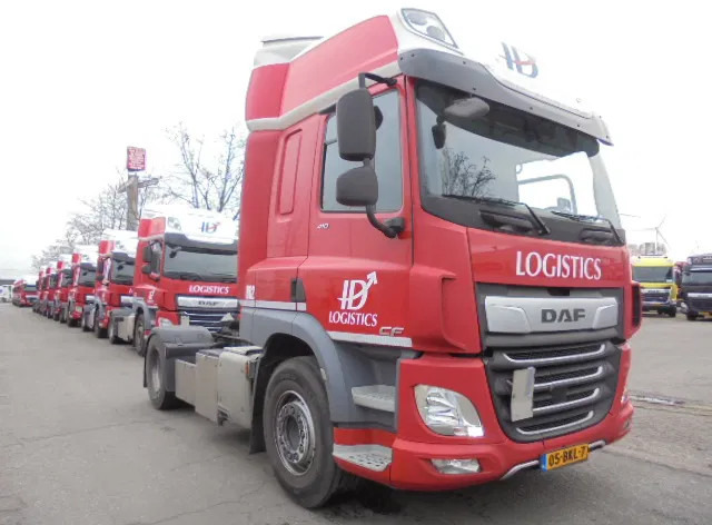 DAF CF 410 SSC - Tegljač: slika DAF CF 410 SSC - Tegljač DAF CF 410 SSC - Tegljač: slika DAF CF 410 SSC - Tegljač