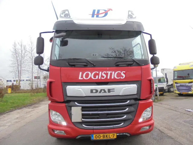 DAF CF 410 SSC - Tegljač: slika DAF CF 410 SSC - Tegljač DAF CF 410 SSC - Tegljač: slika DAF CF 410 SSC - Tegljač