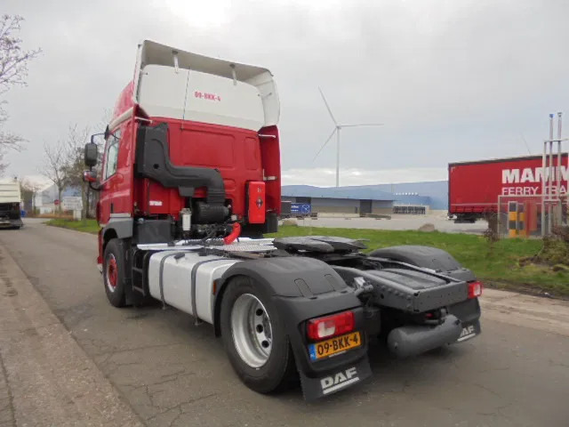 DAF CF 410 SSC - Tegljač: slika DAF CF 410 SSC - Tegljač DAF CF 410 SSC - Tegljač: slika DAF CF 410 SSC - Tegljač