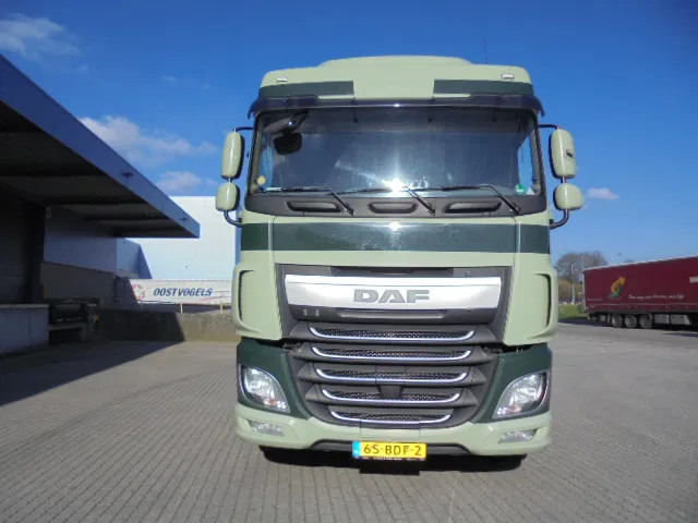 DAF XF 410 - Tegljač: slika DAF XF 410 - Tegljač DAF XF 410 - Tegljač: slika DAF XF 410 - Tegljač