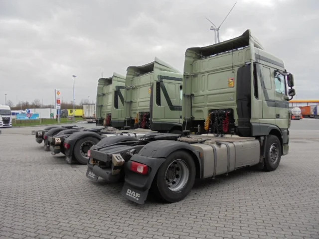 DAF XF 410 EURO6 - Tegljač: slika DAF XF 410 EURO6 - Tegljač DAF XF 410 EURO6 - Tegljač: slika DAF XF 410 EURO6 - Tegljač