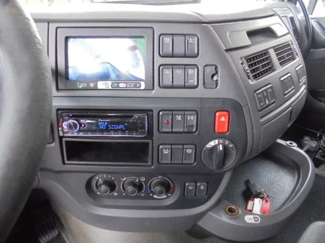 DAF XF 440 SUPER SPACE CAB NL TRUCK - Tegljač: slika DAF XF 440 SUPER SPACE CAB NL TRUCK - Tegljač DAF XF 440 SUPER SPACE CAB NL TRUCK - Tegljač: slika DAF XF 440 SUPER SPACE CAB NL TRUCK - Tegljač