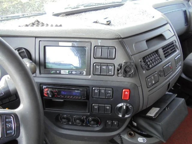 Tegljač DAF XF 460: slika Tegljač DAF XF 460