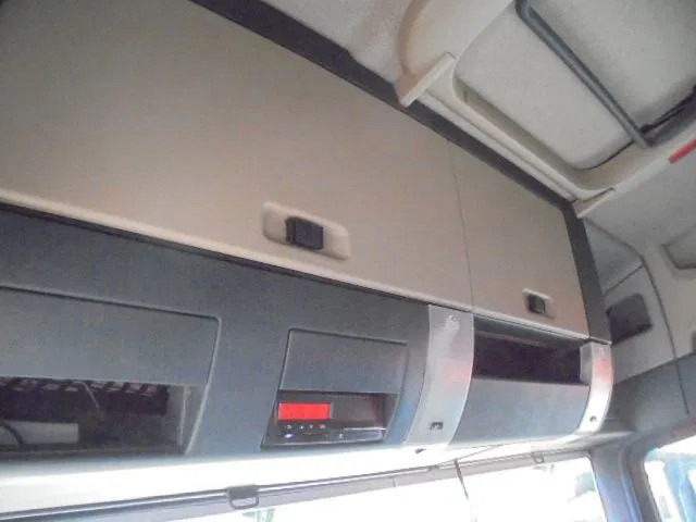 Tegljač MAN TGS 320 LX: slika Tegljač MAN TGS 320 LX