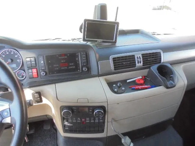 Tegljač MAN TGS 320 LX: slika Tegljač MAN TGS 320 LX