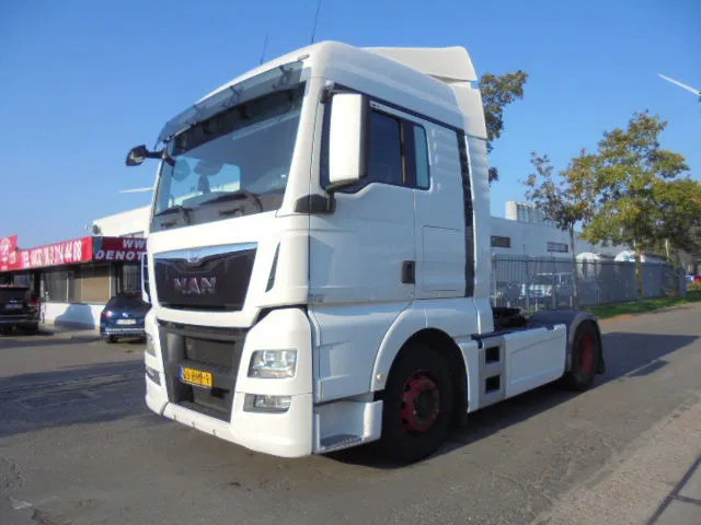 MAN TGX 18.400 XL - Tegljač: slika MAN TGX 18.400 XL - Tegljač MAN TGX 18.400 XL - Tegljač: slika MAN TGX 18.400 XL - Tegljač