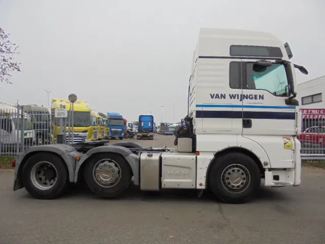 MAN TGX 26.500 XXL 6X2 NEW TYPE TACHO 2025 - Tegljač: slika MAN TGX 26.500 XXL 6X2 NEW TYPE TACHO 2025 - Tegljač MAN TGX 26.500 XXL 6X2 NEW TYPE TACHO 2025 - Tegljač: slika MAN TGX 26.500 XXL 6X2 NEW TYPE TACHO 2025 - Tegljač