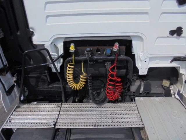 Tegljač MAN TGX 440 XL EUR6 ADR PTO: slika Tegljač MAN TGX 440 XL EUR6 ADR PTO Tegljač MAN TGX 440 XL EUR6 ADR PTO: slika Tegljač MAN TGX 440 XL EUR6 ADR PTO