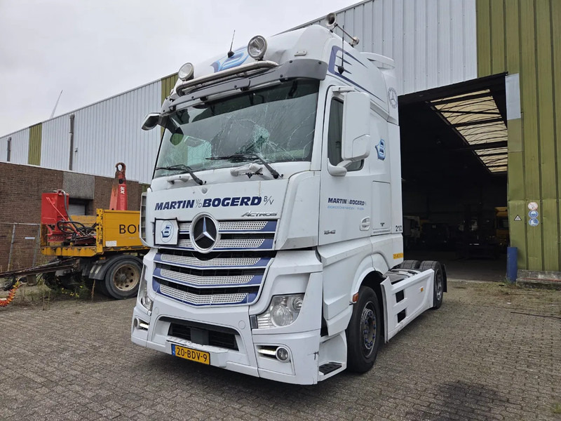 Mercedes-Benz Actros 1842 LS CABINE SCHADE NL TRUCK - Tegljač: slika Mercedes-Benz Actros 1842 LS CABINE SCHADE NL TRUCK - Tegljač Mercedes-Benz Actros 1842 LS CABINE SCHADE NL TRUCK - Tegljač: slika Mercedes-Benz Actros 1842 LS CABINE SCHADE NL TRUCK - Tegljač