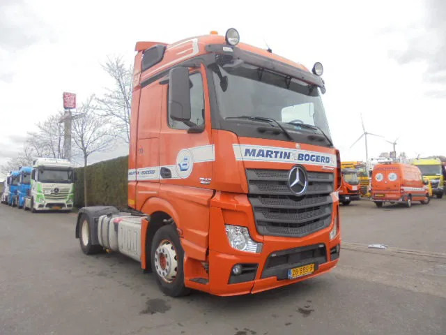 Mercedes-Benz Actros 1842 LS NL TRUCK - Tegljač: slika Mercedes-Benz Actros 1842 LS NL TRUCK - Tegljač Mercedes-Benz Actros 1842 LS NL TRUCK - Tegljač: slika Mercedes-Benz Actros 1842 LS NL TRUCK - Tegljač