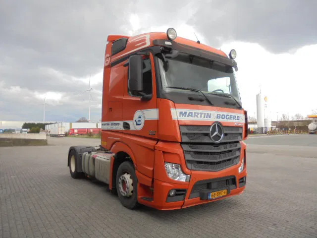 Mercedes-Benz Actros 1842 LS NL TRUCK - Tegljač: slika Mercedes-Benz Actros 1842 LS NL TRUCK - Tegljač Mercedes-Benz Actros 1842 LS NL TRUCK - Tegljač: slika Mercedes-Benz Actros 1842 LS NL TRUCK - Tegljač