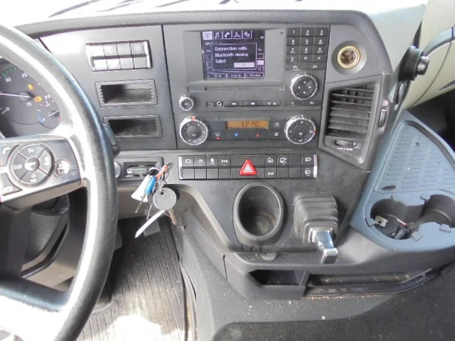 Tegljač Mercedes-Benz Actros 1943 LS EUR6: slika Tegljač Mercedes-Benz Actros 1943 LS EUR6 Tegljač Mercedes-Benz Actros 1943 LS EUR6: slika Tegljač Mercedes-Benz Actros 1943 LS EUR6