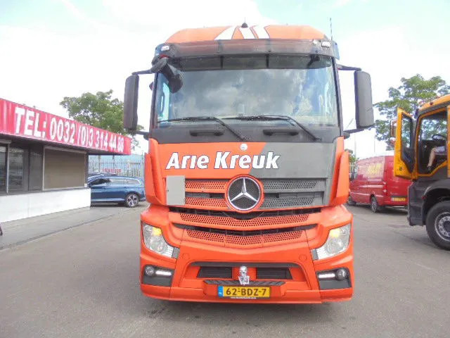 Mercedes-Benz Actros 2343 6X2 VOORLOOPAS - Tegljač: slika Mercedes-Benz Actros 2343 6X2 VOORLOOPAS - Tegljač Mercedes-Benz Actros 2343 6X2 VOORLOOPAS - Tegljač: slika Mercedes-Benz Actros 2343 6X2 VOORLOOPAS - Tegljač