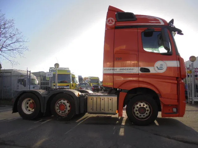 Mercedes-Benz Actros 2645 EUR6 6X2 - Tegljač: slika Mercedes-Benz Actros 2645 EUR6 6X2 - Tegljač Mercedes-Benz Actros 2645 EUR6 6X2 - Tegljač: slika Mercedes-Benz Actros 2645 EUR6 6X2 - Tegljač