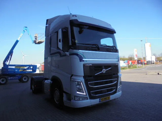 Volvo FH 13.420 NL TRUCK - Tegljač: slika Volvo FH 13.420 NL TRUCK - Tegljač Volvo FH 13.420 NL TRUCK - Tegljač: slika Volvo FH 13.420 NL TRUCK - Tegljač