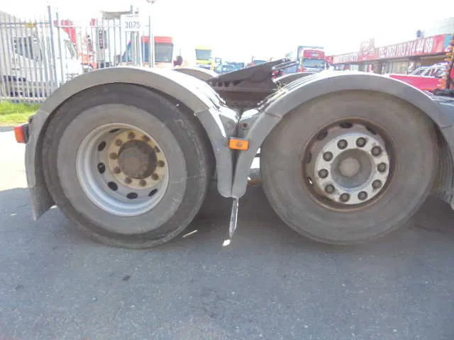Tegljač Volvo FM 380 6X2 NL TRUCK: slika Tegljač Volvo FM 380 6X2 NL TRUCK