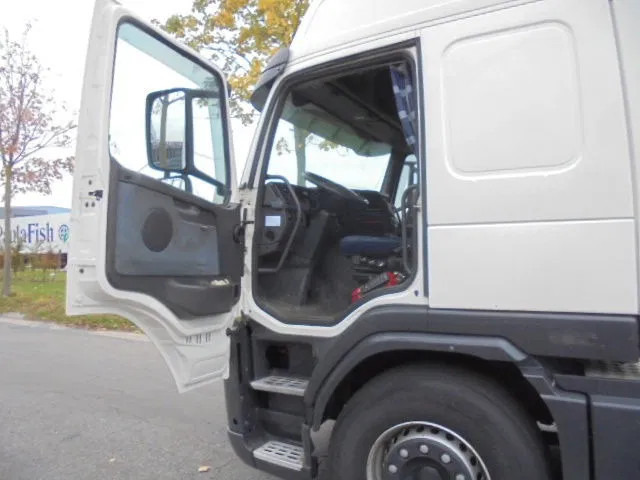 Volvo FM 400 GLOBETROTTER ADR NL TRUCK +TANK TRAILER - Tegljač: slika Volvo FM 400 GLOBETROTTER ADR NL TRUCK +TANK TRAILER - Tegljač Volvo FM 400 GLOBETROTTER ADR NL TRUCK +TANK TRAILER - Tegljač: slika Volvo FM 400 GLOBETROTTER ADR NL TRUCK +TANK TRAILER - Tegljač