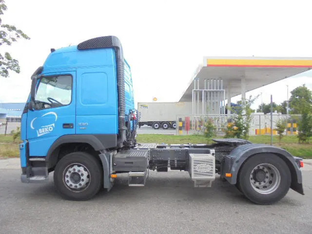 Volvo FM FM 330 TRS KOELUNIT NL TRUCK TUV-APK 19-12-2025 - Tegljač: slika Volvo FM FM 330 TRS KOELUNIT NL TRUCK TUV-APK 19-12-2025 - Tegljač Volvo FM FM 330 TRS KOELUNIT NL TRUCK TUV-APK 19-12-2025 - Tegljač: slika Volvo FM FM 330 TRS KOELUNIT NL TRUCK TUV-APK 19-12-2025 - Tegljač