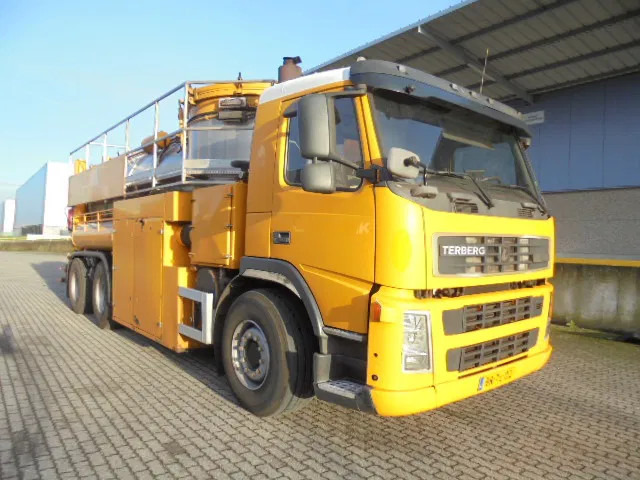 Terberg FM 1450 6X4 - Vakum kamion: slika Terberg FM 1450 6X4 - Vakum kamion Terberg FM 1450 6X4 - Vakum kamion: slika Terberg FM 1450 6X4 - Vakum kamion