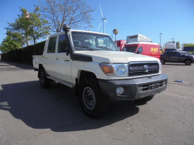 Toyota Land Cruiser HJ79L 4X4 CREWCAB PICKUP EXPORT OUTSIDE EU ONLY - Pick-up: slika Toyota Land Cruiser HJ79L 4X4 CREWCAB PICKUP EXPORT OUTSIDE EU ONLY - Pick-up Toyota Land Cruiser HJ79L 4X4 CREWCAB PICKUP EXPORT OUTSIDE EU ONLY - Pick-up: slika Toyota Land Cruiser HJ79L 4X4 CREWCAB PICKUP EXPORT OUTSIDE EU ONLY - Pick-up