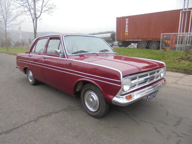 Vauxhall VX 4.90 - Limuzina: slika Vauxhall VX 4.90 - Limuzina Vauxhall VX 4.90 - Limuzina: slika Vauxhall VX 4.90 - Limuzina