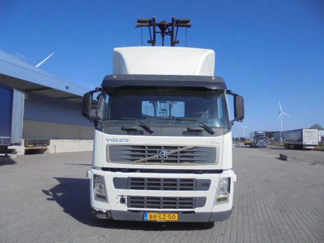 Volvo FM 260 MANUAL GEAR NL TRUCK - Kamion s kabelskim sustavom: slika Volvo FM 260 MANUAL GEAR NL TRUCK - Kamion s kabelskim sustavom Volvo FM 260 MANUAL GEAR NL TRUCK - Kamion s kabelskim sustavom: slika Volvo FM 260 MANUAL GEAR NL TRUCK - Kamion s kabelskim sustavom