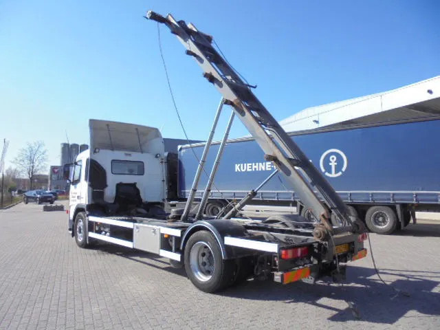 Kamion s kabelskim sustavom Volvo FM 260 MANUAL GEAR NL TRUCK: slika Kamion s kabelskim sustavom Volvo FM 260 MANUAL GEAR NL TRUCK Kamion s kabelskim sustavom Volvo FM 260 MANUAL GEAR NL TRUCK: slika Kamion s kabelskim sustavom Volvo FM 260 MANUAL GEAR NL TRUCK