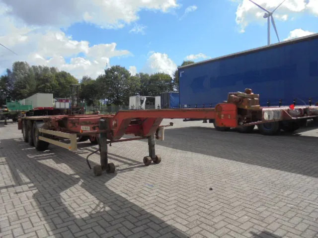 Zwalve OCM 3 15 27 - Transporter kontejnera/ Poluprikolica s izmjenjivim sanducima: slika Zwalve OCM 3 15 27 - Transporter kontejnera/ Poluprikolica s izmjenjivim sanducima Zwalve OCM 3 15 27 - Transporter kontejnera/ Poluprikolica s izmjenjivim sanducima: slika Zwalve OCM 3 15 27 - Transporter kontejnera/ Poluprikolica s izmjenjivim sanducima