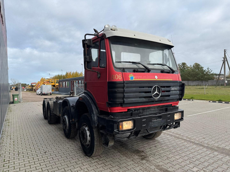 Mercedes-Benz 3234 - Kamion-šasija: slika Mercedes-Benz 3234 - Kamion-šasija Mercedes-Benz 3234 - Kamion-šasija: slika Mercedes-Benz 3234 - Kamion-šasija
