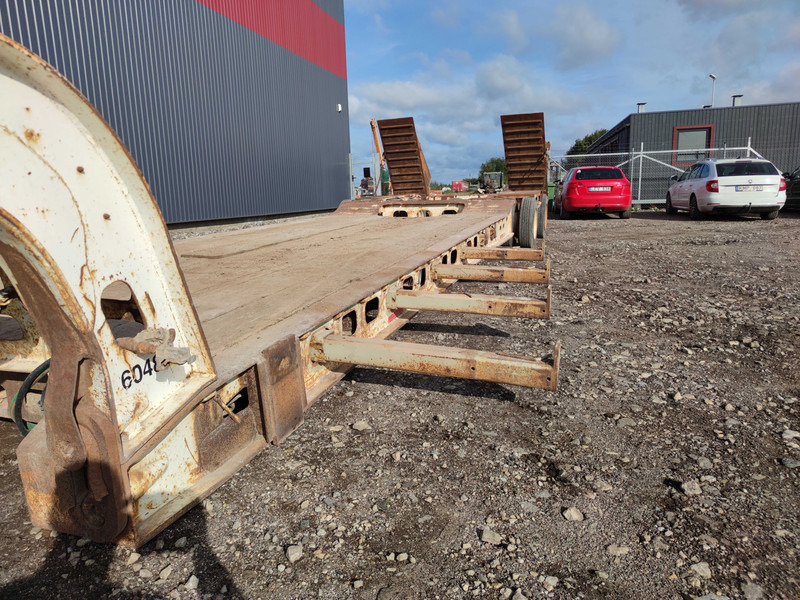 Murray 16 tyre heavy duty low loader - Poluprikolica s niskim utovarivačem: slika Murray 16 tyre heavy duty low loader - Poluprikolica s niskim utovarivačem Murray 16 tyre heavy duty low loader - Poluprikolica s niskim utovarivačem: slika Murray 16 tyre heavy duty low loader - Poluprikolica s niskim utovarivačem