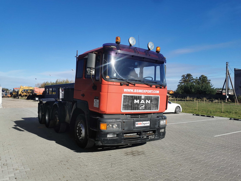 MAN 41.463 Heaby duty tractor unit 8x4 - Tegljač: slika MAN 41.463 Heaby duty tractor unit 8x4 - Tegljač MAN 41.463 Heaby duty tractor unit 8x4 - Tegljač: slika MAN 41.463 Heaby duty tractor unit 8x4 - Tegljač