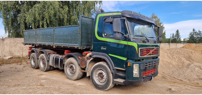 Volvo FM 12 - Kamion s kabelskim sustavom: slika Volvo FM 12 - Kamion s kabelskim sustavom Volvo FM 12 - Kamion s kabelskim sustavom: slika Volvo FM 12 - Kamion s kabelskim sustavom
