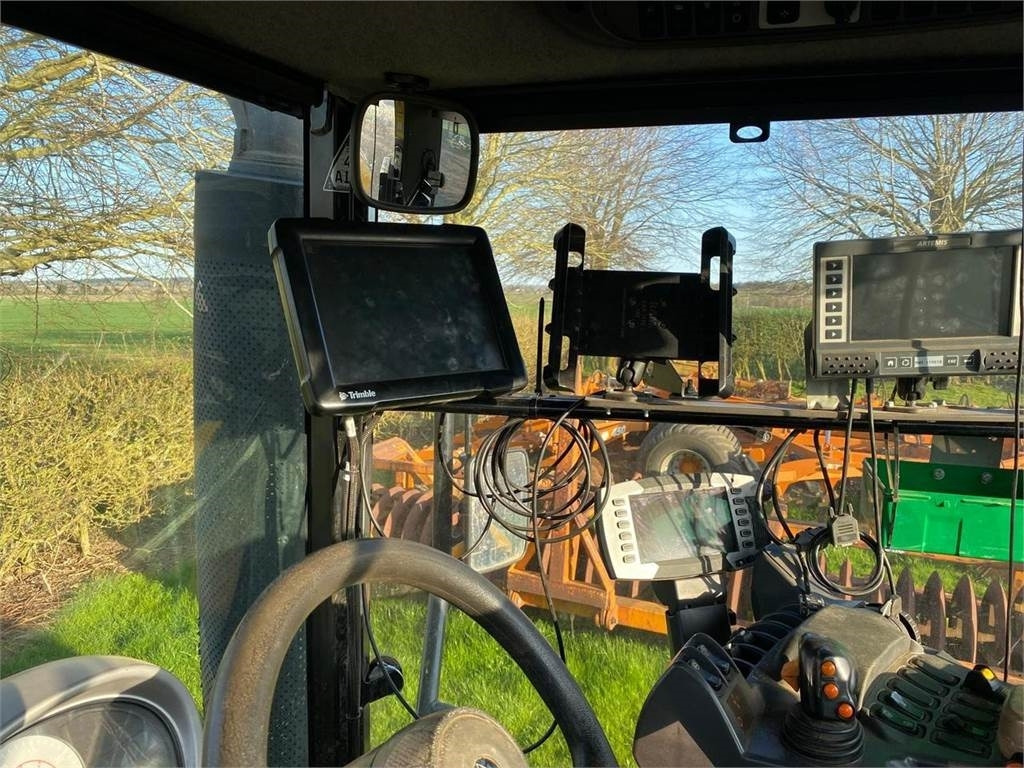 Challenger MT 765D - Traktor gusjeničar: slika Challenger MT 765D - Traktor gusjeničar Challenger MT 765D - Traktor gusjeničar: slika Challenger MT 765D - Traktor gusjeničar